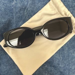 Dezi ‘Perrona’ in black. Excellent like new condition.